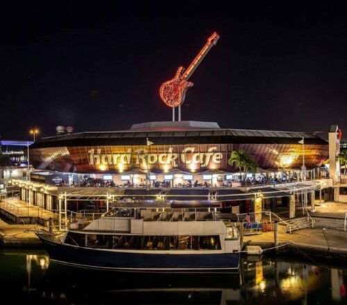 meal-at-hard-rock-cafe-miami-at-biscayne-marketplace-1326136